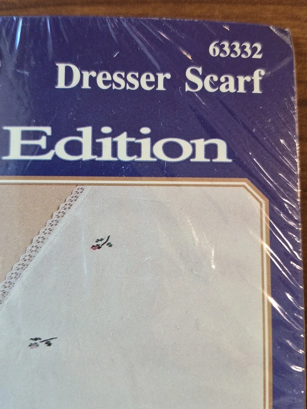 Vintage Dresser Scarf Bucilla 63332 Stamped Cross Stitch Bridal Bouquet 1992 NEW